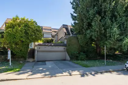 2018 Chesterfield Avenue, North Vancouver, BC, North Vancouver — Townhouse for sale