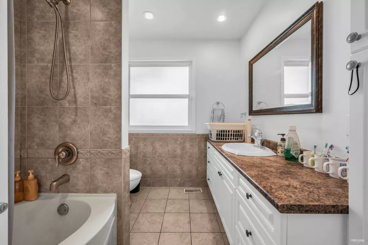 Bedroom 4 Photo of 818 Seymour Drive, Coquitlam, BC