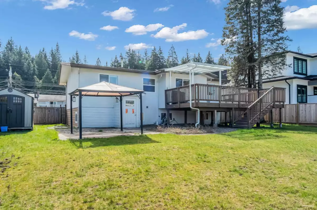 Hallway Photo of 818 Seymour Drive, Coquitlam, BC