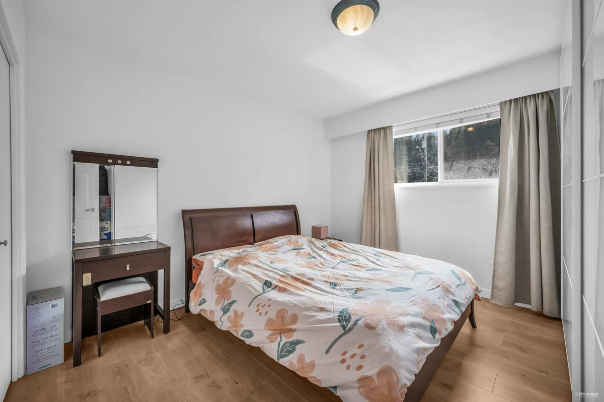 Office / Den Photo of 818 Seymour Drive, Coquitlam, BC