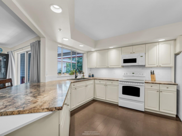 308 5776 200 Street, Langley, BC, Langley — Apartment/Condo for sale