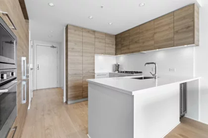 1007 7388 Kingsway, Burnaby, BC, Burnaby — Apartment/Condo for sale