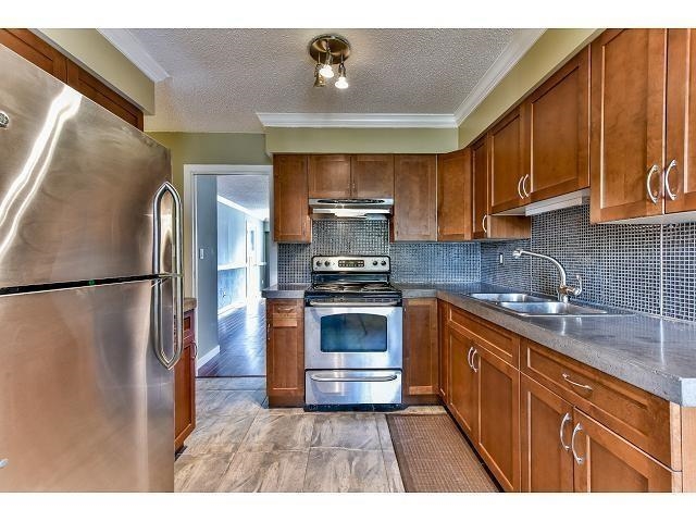 Kitchen Island Photo of 7902 115a Street Street, Delta, BC