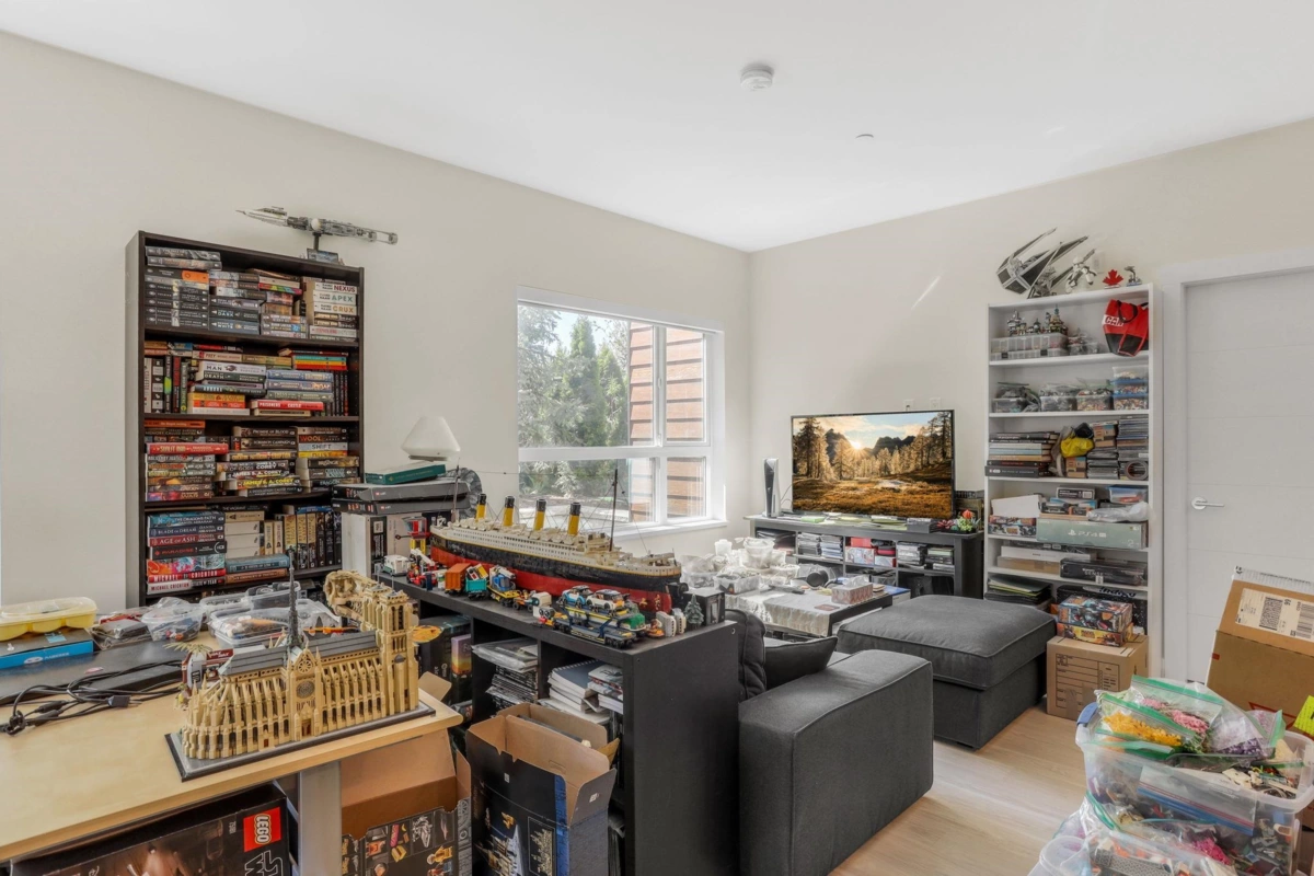 Breakfast Nook Photo of 113 6960 Nicholson Street, Delta, BC