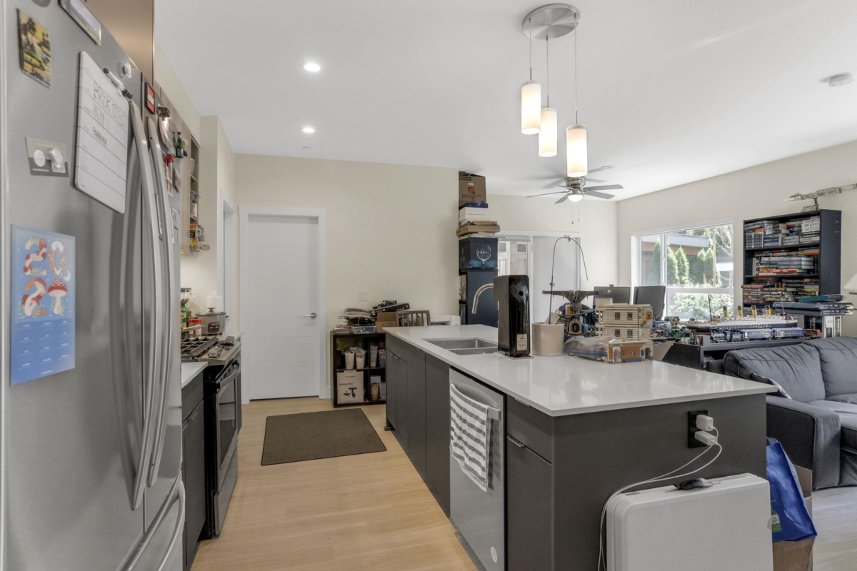 Kitchen Island Photo of 113 6960 Nicholson Street, Delta, BC