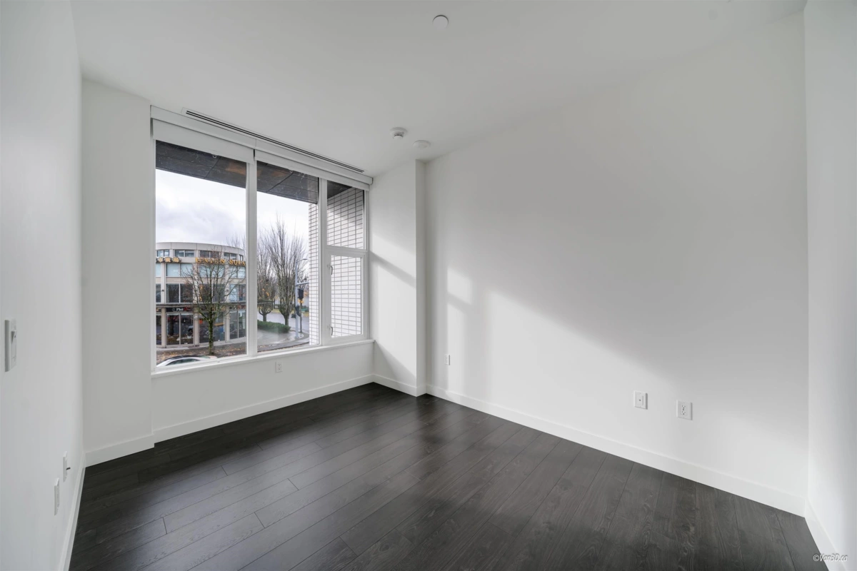 Swimming Pool Photo of TH-03 8555 Capstan Way, Richmond, BC