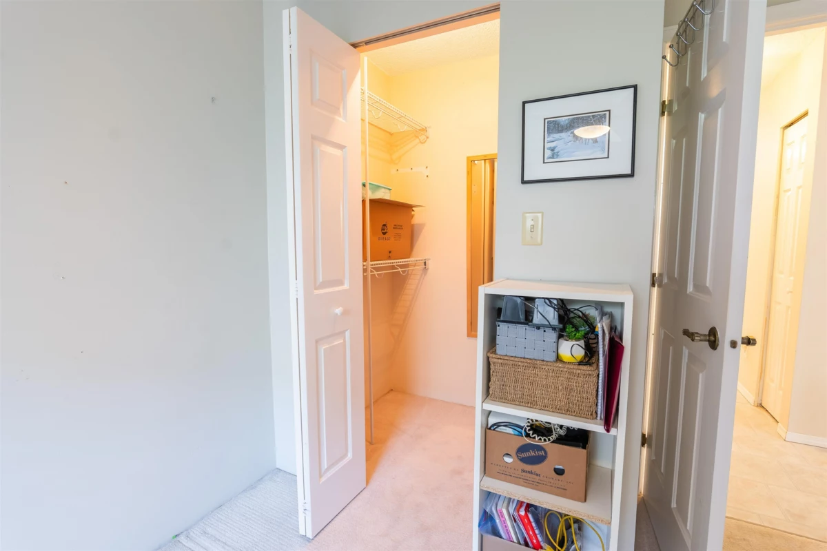 Laundry Room Photo of 110 32950 Amicus Place, Abbotsford, BC