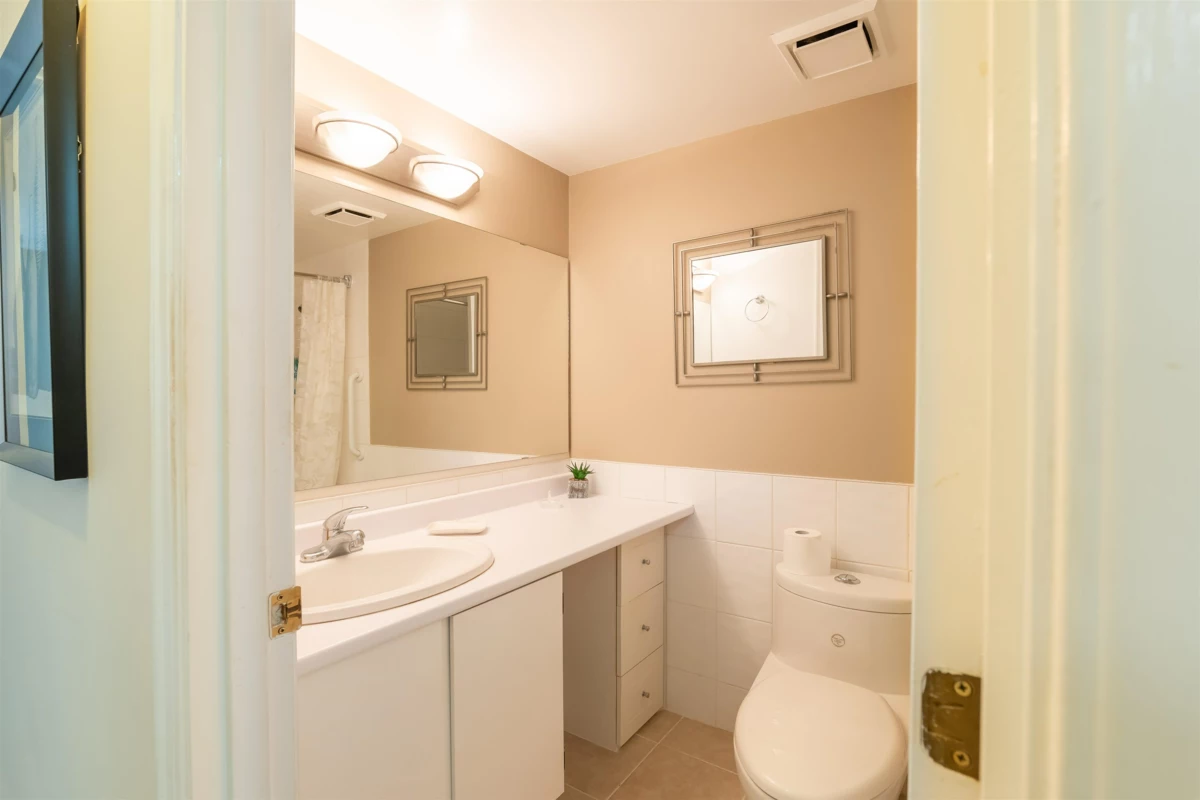 Office / Den Photo of 110 32950 Amicus Place, Abbotsford, BC