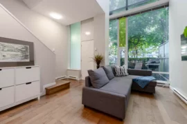 128 Dunsmuir Street, Vancouver, BC