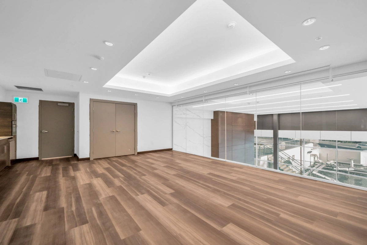 Basement Recreation Room Photo of 804 1500 Martin Street, White Rock, BC