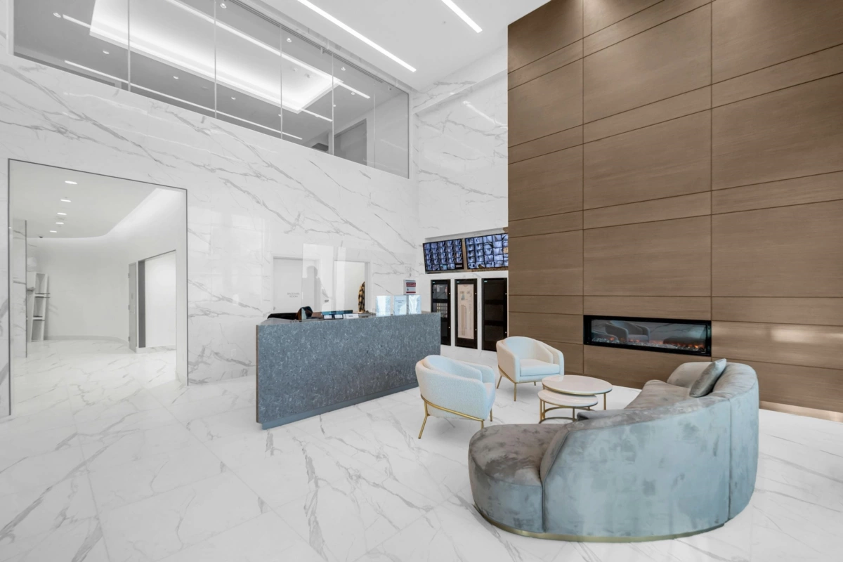 Family Room Photo of 804 1500 Martin Street, White Rock, BC