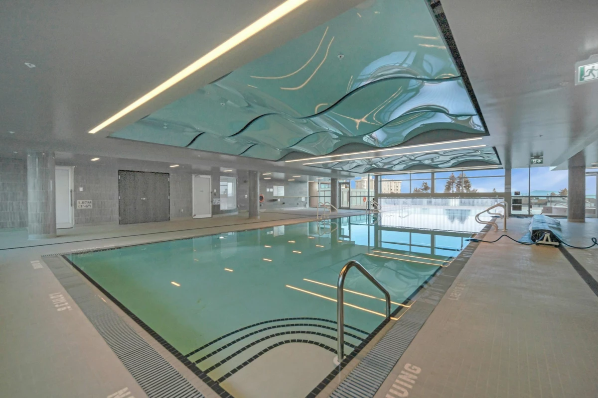 Guest Bathroom Photo of 804 1500 Martin Street, White Rock, BC