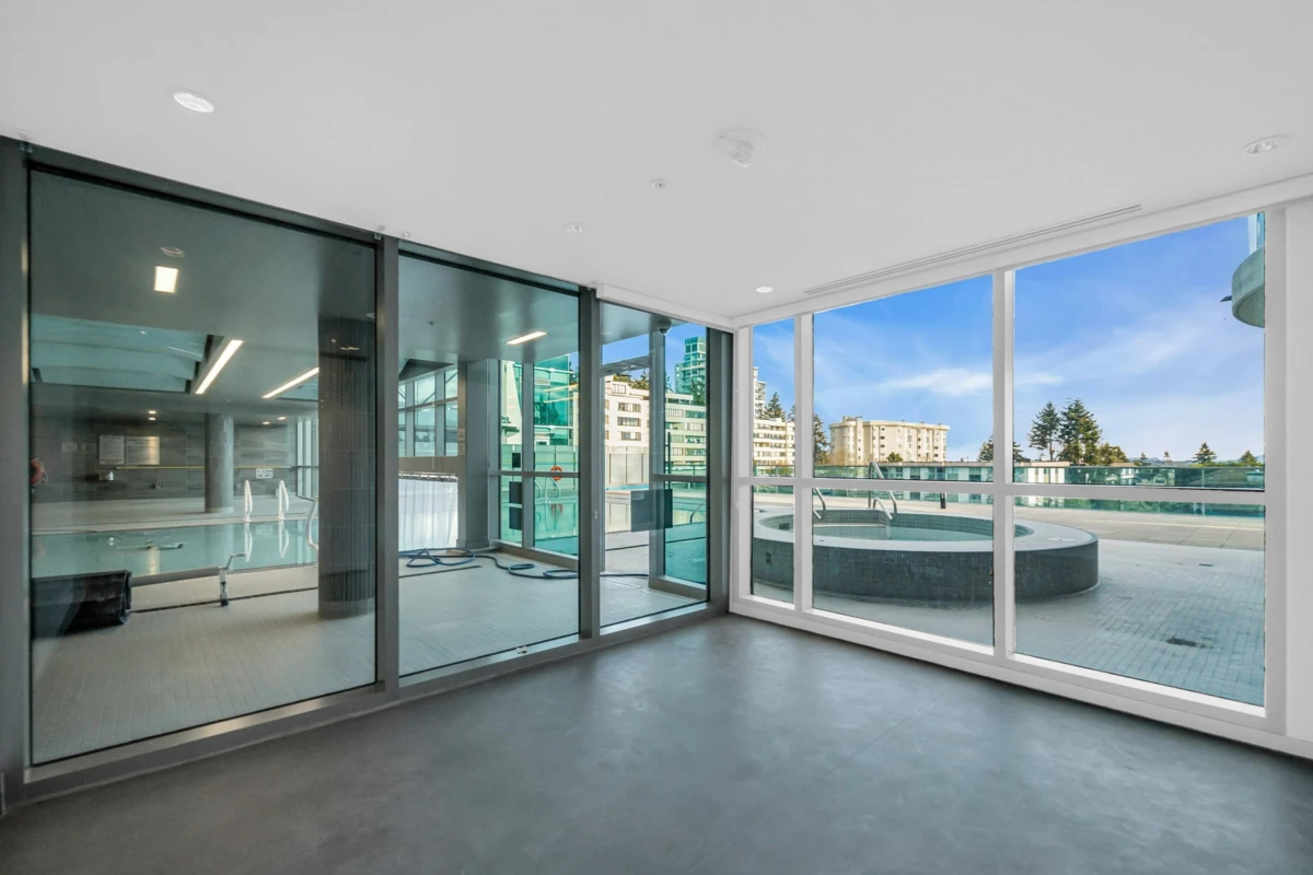 Loft / Bonus Room Photo of 804 1500 Martin Street, White Rock, BC