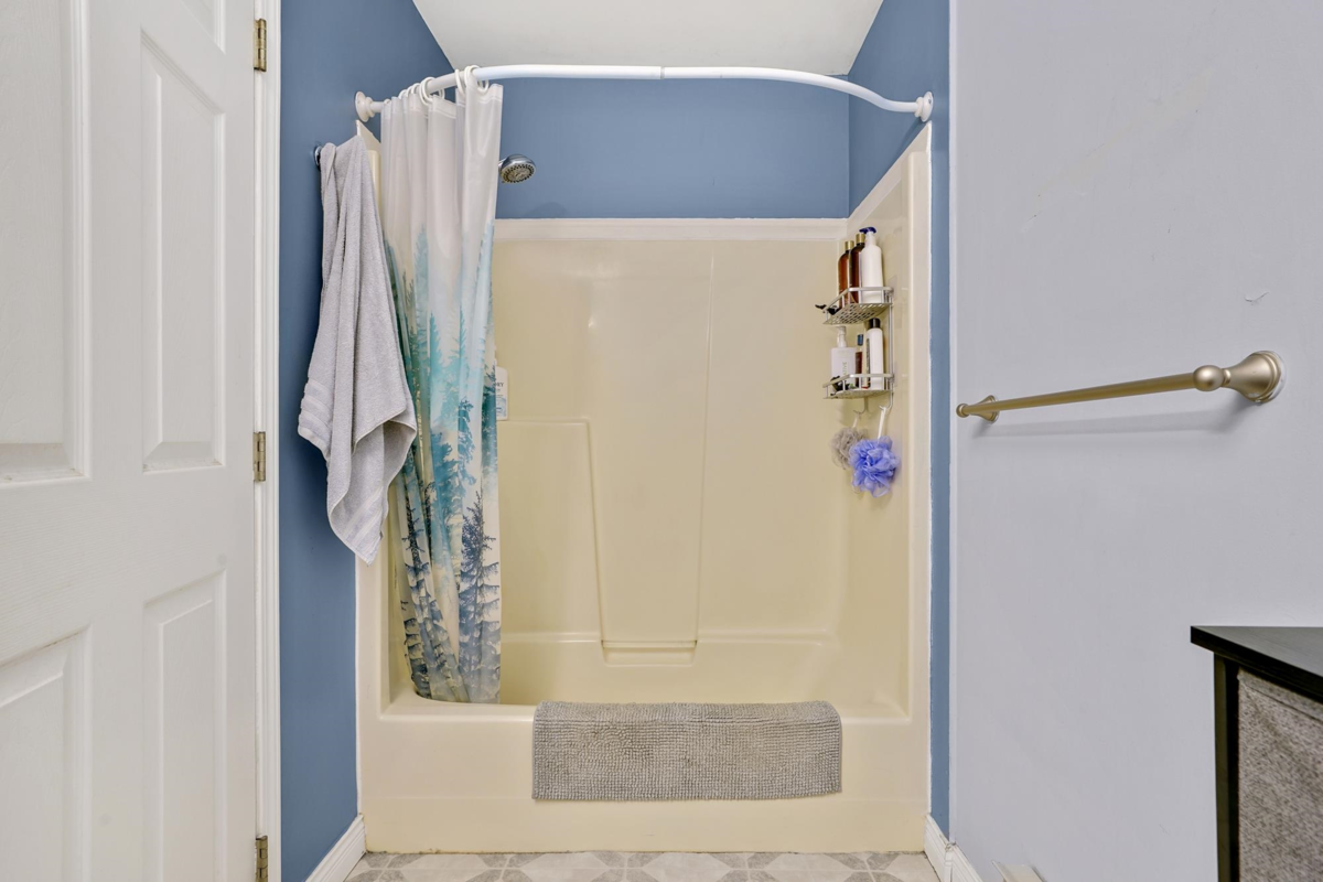 Mudroom Photo of 11 46384 Yale Road, Chilliwack, BC