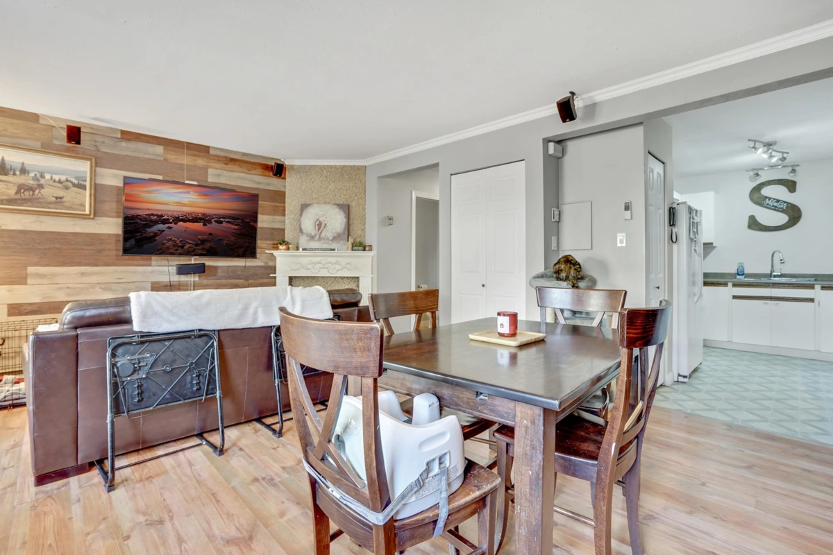 Primary Bedroom Photo of 11 46384 Yale Road, Chilliwack, BC