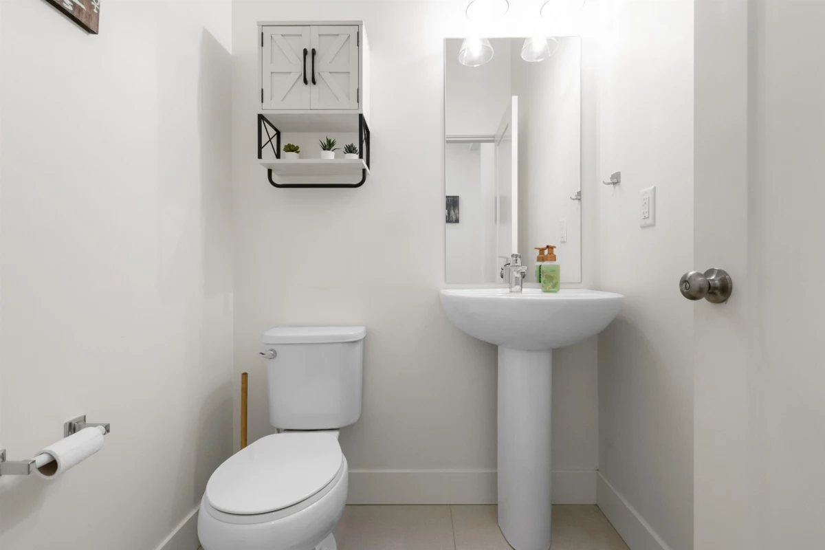 Laundry Room Photo of A 7097 Tahoma Place, Chilliwack, BC