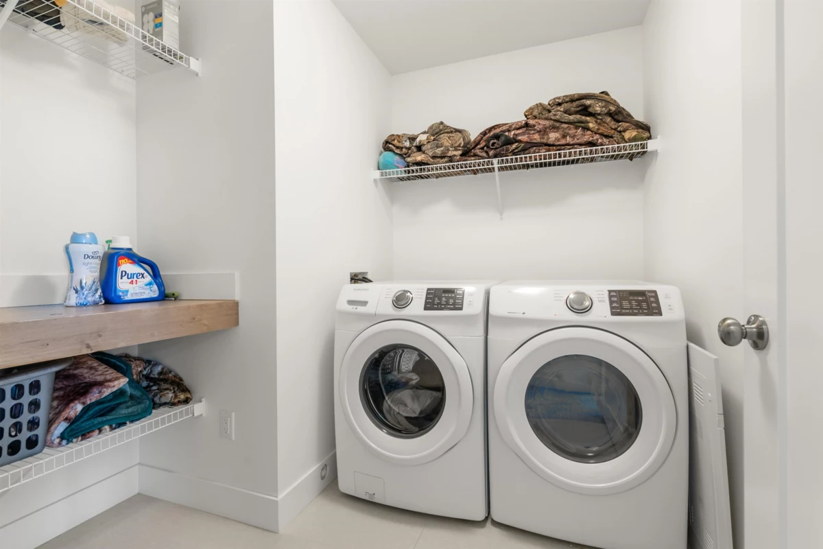 Mudroom Photo of A 7097 Tahoma Place, Chilliwack, BC