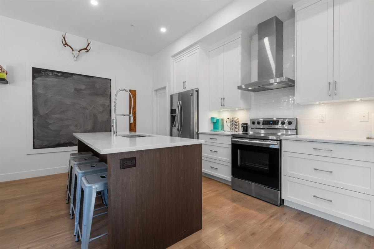 Pantry Photo of A 7097 Tahoma Place, Chilliwack, BC