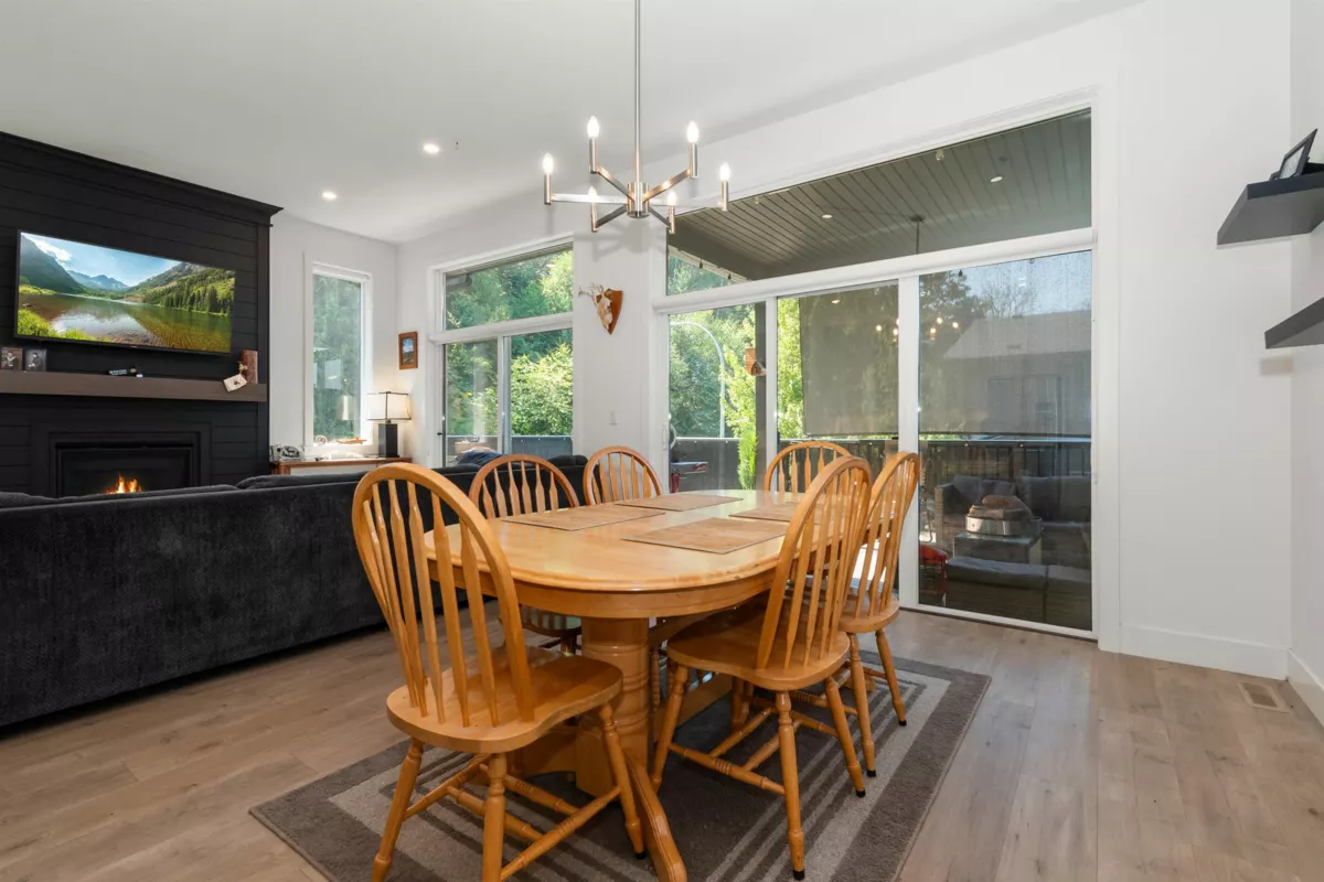 Primary Bathroom Photo of A 7097 Tahoma Place, Chilliwack, BC