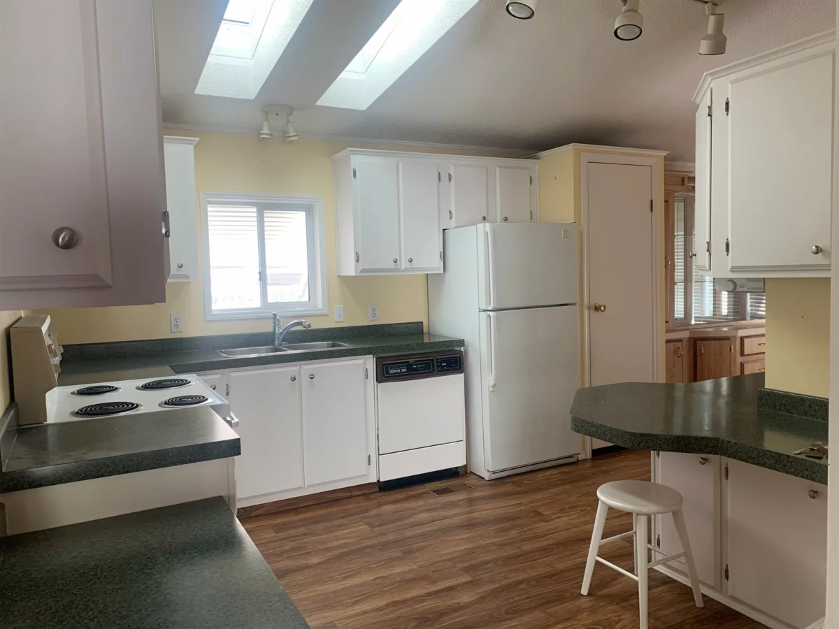 Guest Bathroom Photo of 98 9055 Ashwell Road, Chilliwack, BC