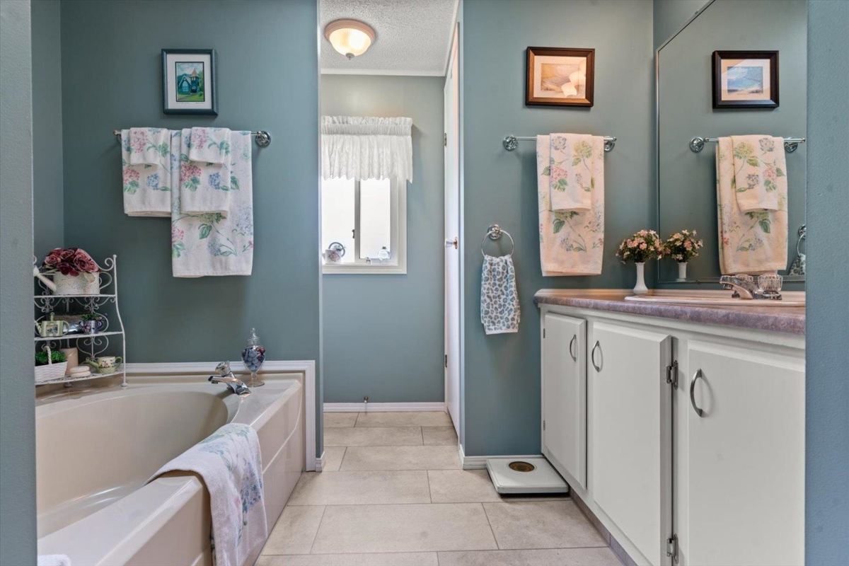 Mudroom Photo of 98 9055 Ashwell Road, Chilliwack, BC