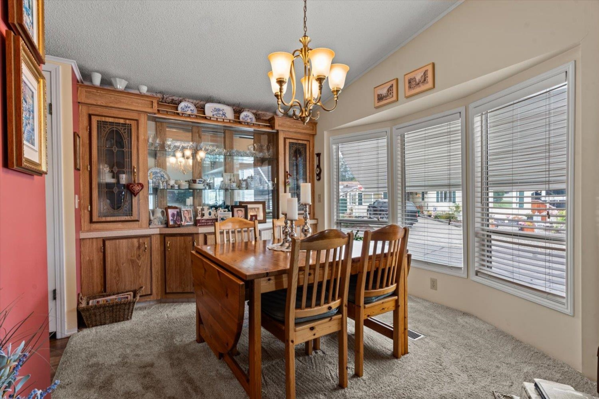 Primary Bathroom Photo of 98 9055 Ashwell Road, Chilliwack, BC