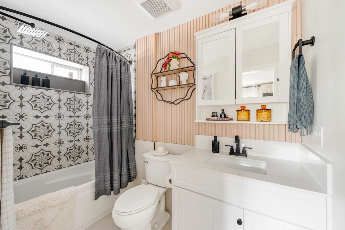 Fitness Center Photo Near 10172 159 Street, Surrey, BC