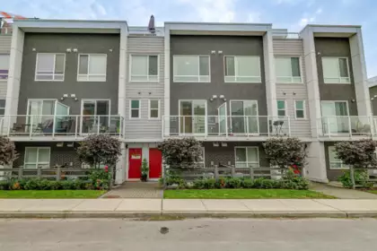3 19628 55a Avenue, Langley, BC, Langley — Townhouse for sale