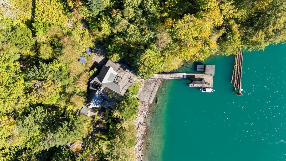 Exterior Front Photo of LOT 179 Yale Division Yale District Lake, Harrison Hot Springs, BC