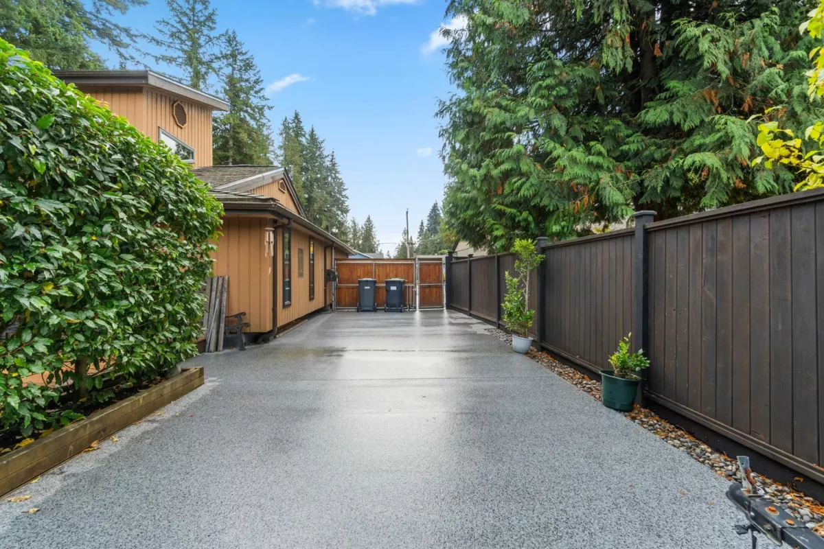 Backyard Photo of 20193 43a Avenue, Langley, BC