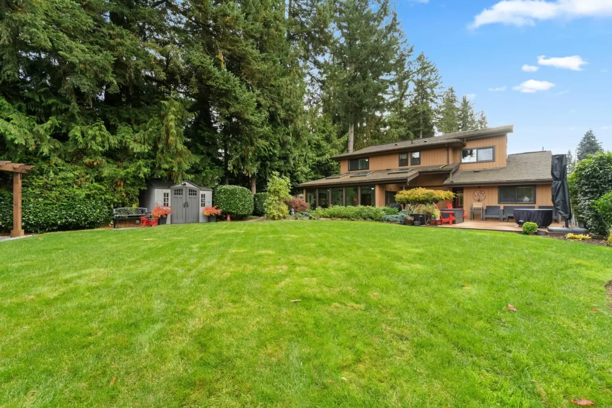 Swimming Pool Photo of 20193 43a Avenue, Langley, BC