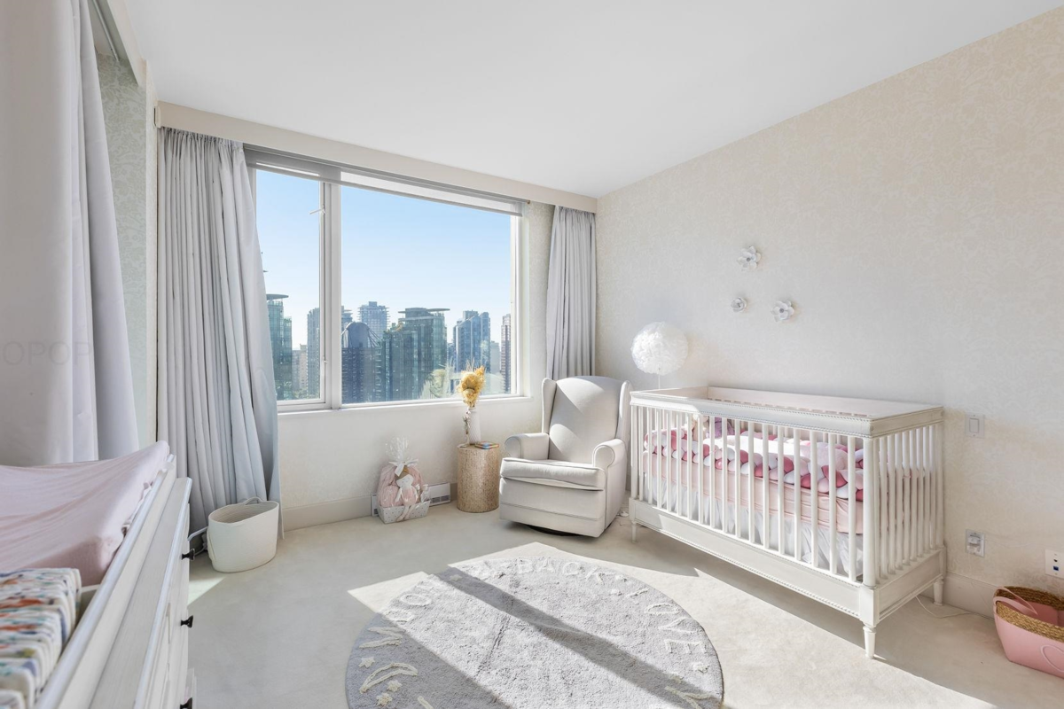 Garage Interior Photo of 2302 323 Jervis Street, Vancouver, BC