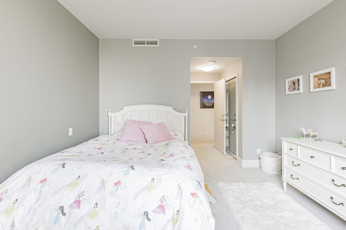 Hallway Photo of 2302 323 Jervis Street, Vancouver, BC