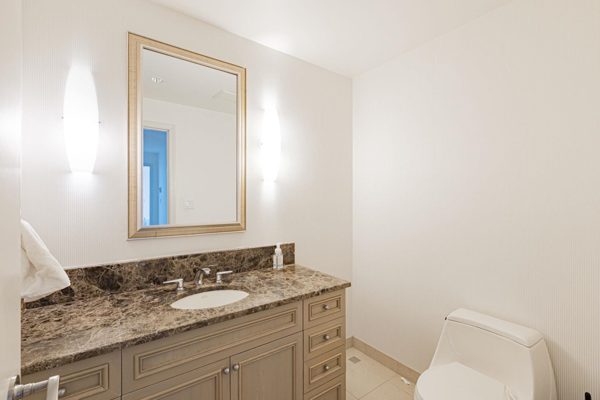 Mudroom Photo of 2302 323 Jervis Street, Vancouver, BC