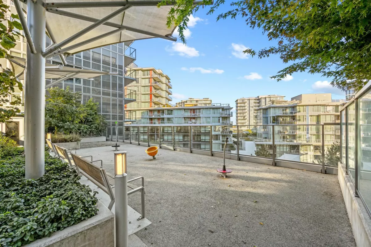 Front Yard Photo of 382 8608 Hazelbridge Way, Richmond, BC