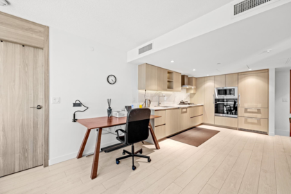 Hallway Photo of 382 8608 Hazelbridge Way, Richmond, BC