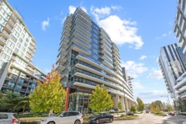 382 8608 Hazelbridge Way, Richmond, BC