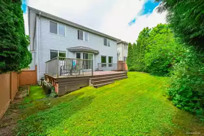 Garden / Landscaping Photo of 6640 206 Street, Langley, BC