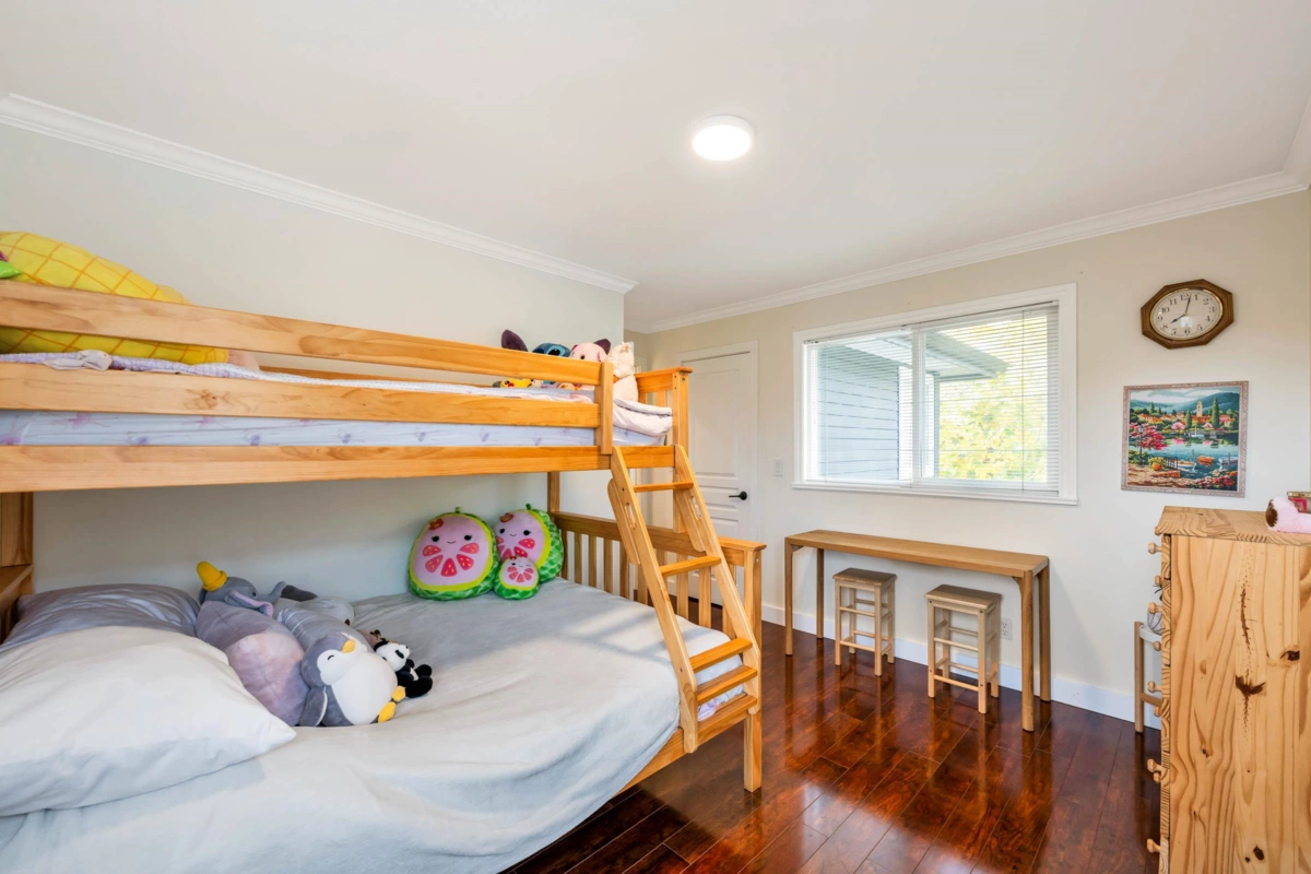 Basement Recreation Room Photo of 6185 167a Avenue, Surrey, BC