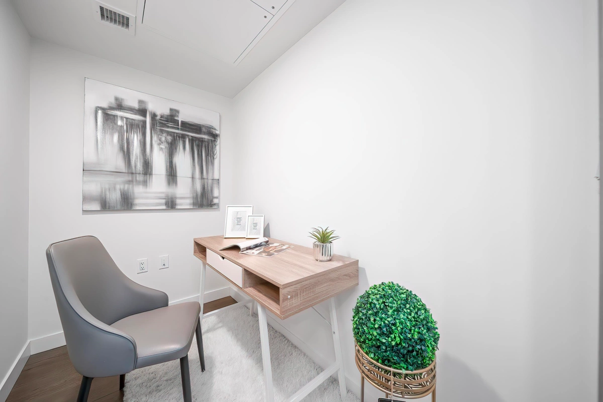 Garden / Landscaping Photo of 785 87 Nelson Street, Vancouver, BC