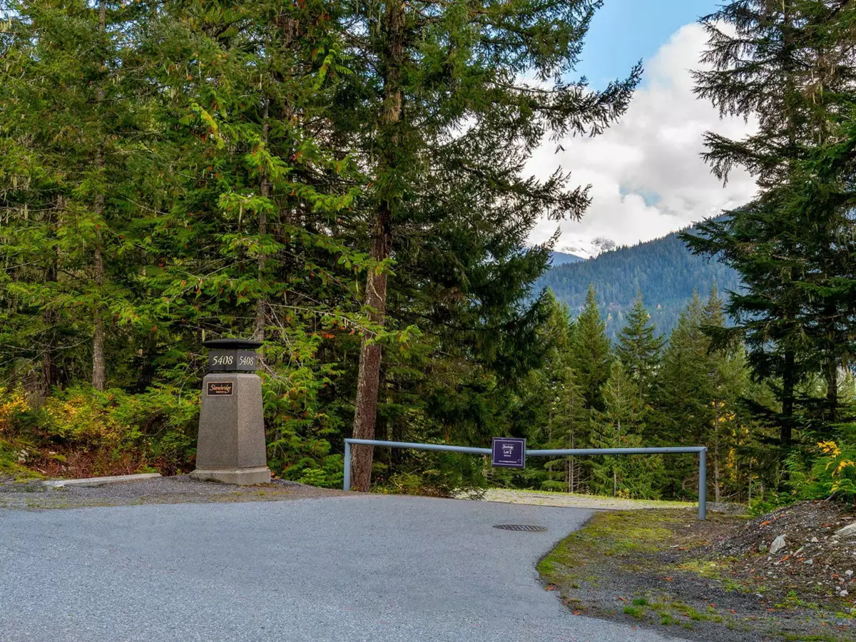 Entry Foyer Photo of 5408 Stonebridge Drive, Whistler, BC