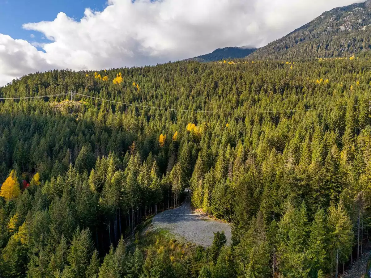 Primary Bathroom Photo of 5408 Stonebridge Drive, Whistler, BC