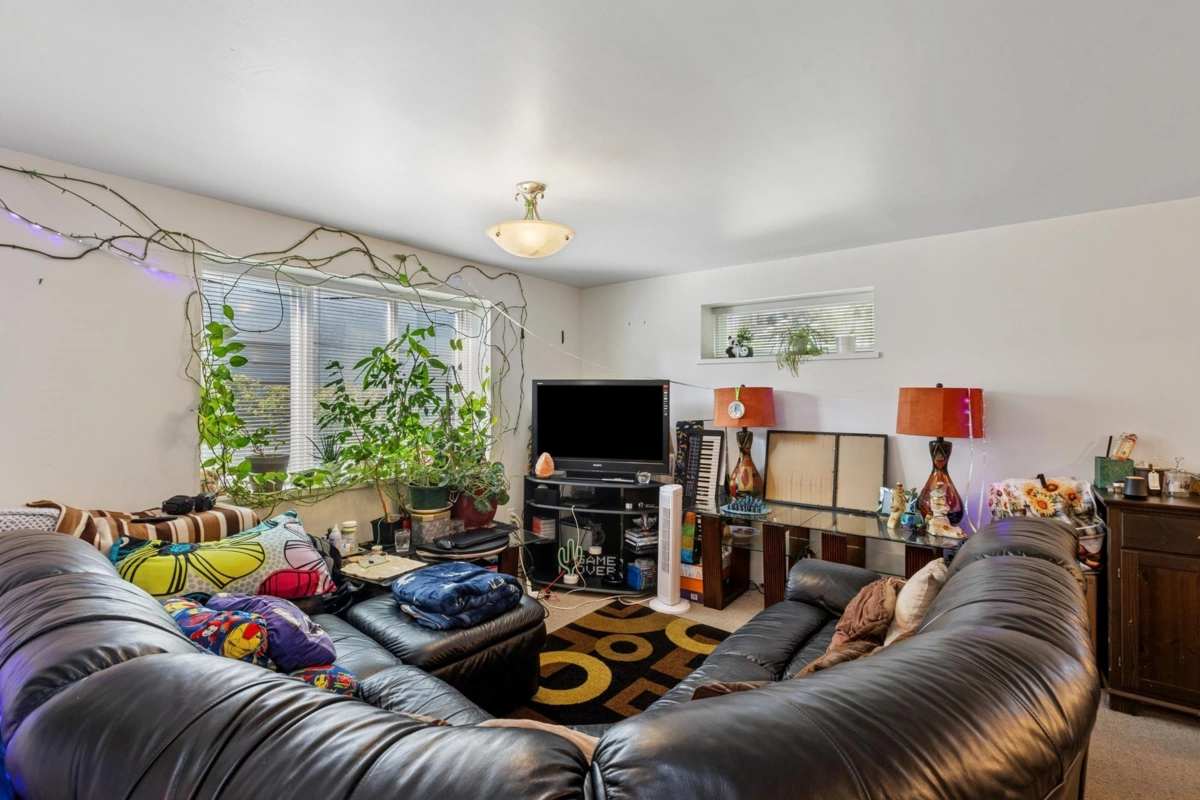 Outdoor Deck Photo of 415 W 26th Street, North Vancouver, BC