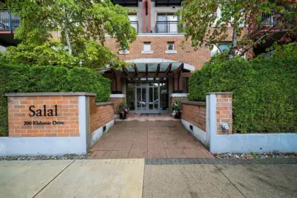 210 200 Klahanie Drive, Port Moody, BC, Port Moody — Apartment/Condo for sale