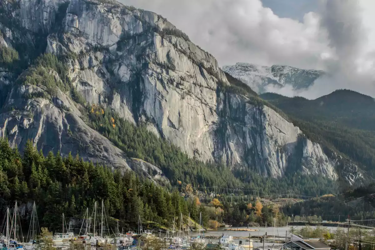 Entry Foyer Photo of 508 37881 Cleveland Avenue, Squamish, BC