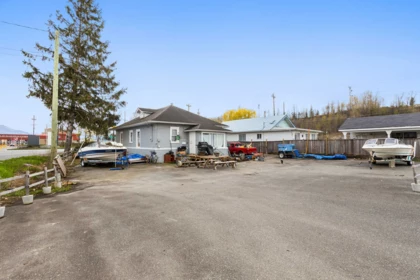 34595 2 Avenue, Abbotsford, BC