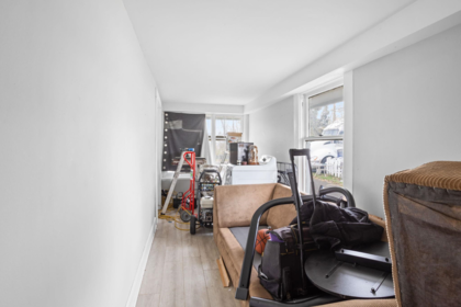 Laundry Room Photo of 34595 2 Avenue, Abbotsford, BC