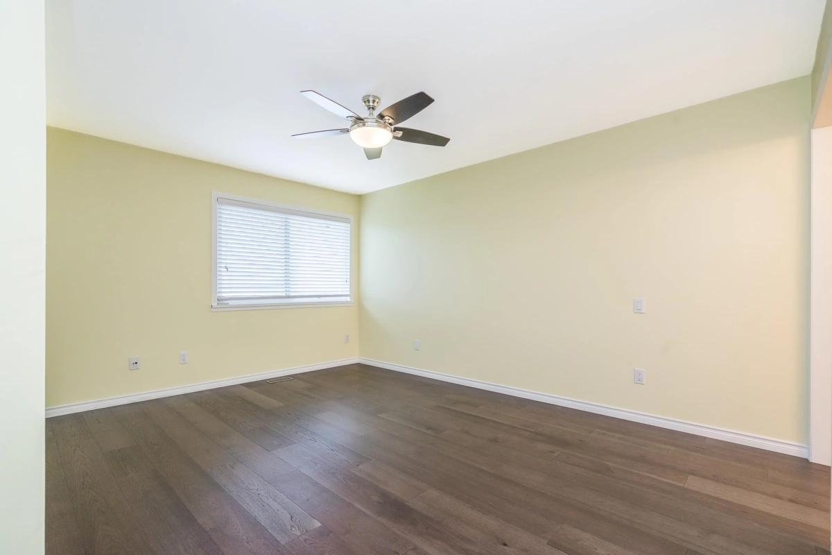 Entry Foyer Photo of 4 2989 Trafalgar Street, Abbotsford, BC