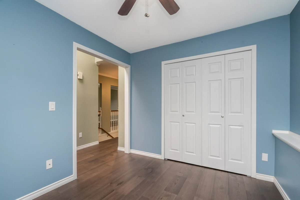 Guest Bathroom Photo of 4 2989 Trafalgar Street, Abbotsford, BC