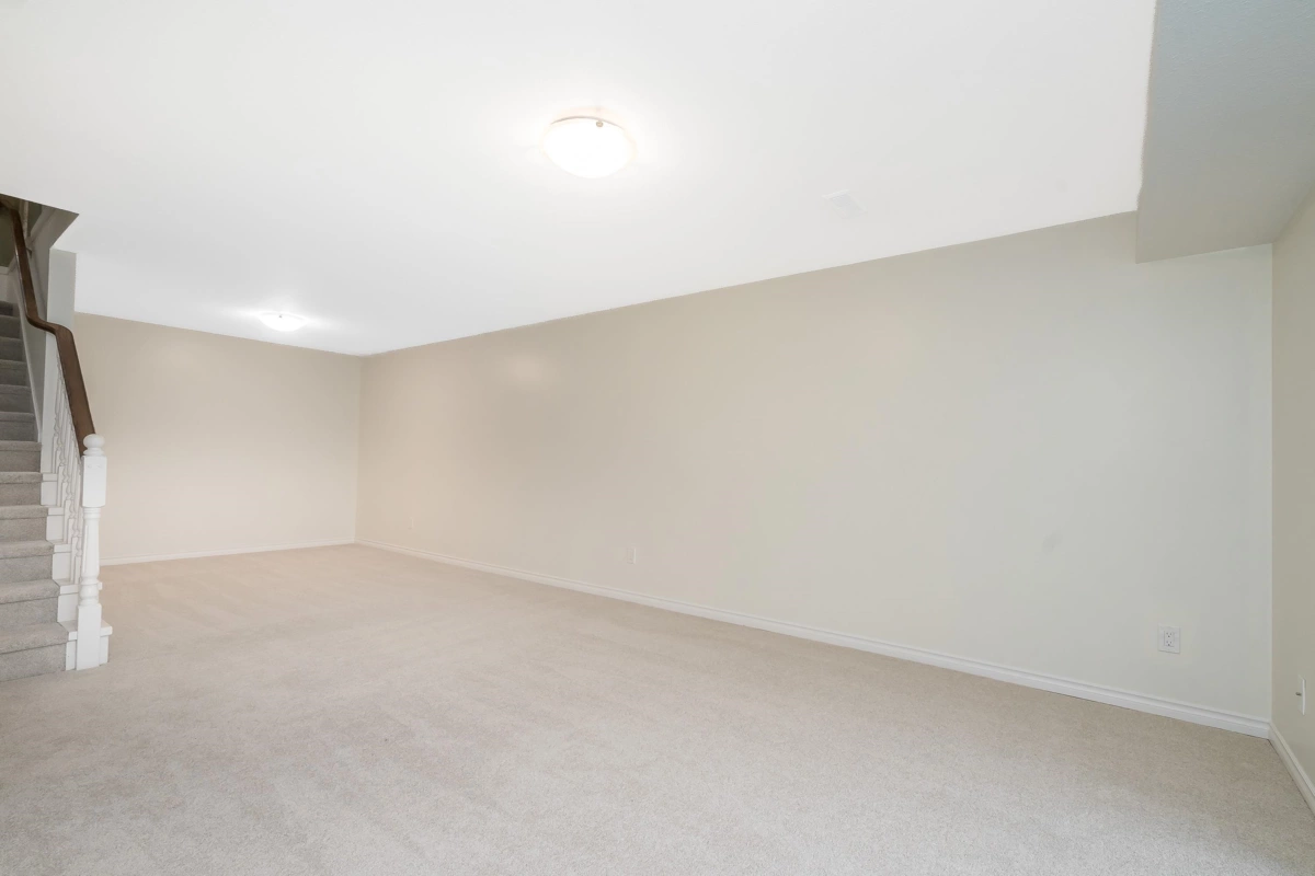 Hot Tub / Spa Photo of 4 2989 Trafalgar Street, Abbotsford, BC